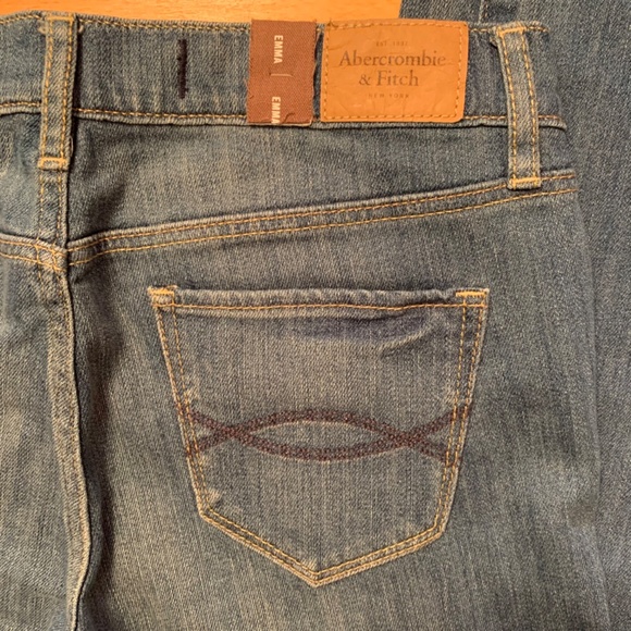Abercrombie & Fitch Emma Distressed Perfect Stretch Bootcut Jeans 4L - Picture 9 of 12